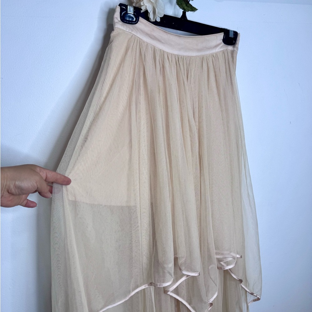 Free People ‘Keep Me’ Tulle Maxi Skirt in Shell - Picture 5 of 13